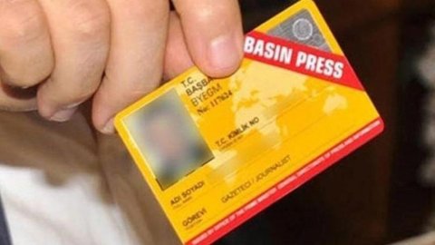 Fuat Oktay: Bin 954 gazetecinin basÄ±n kartÄ± iptal edildi