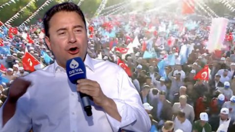 Ali Babacan, DEVA Partisi'nin ilk mitinginde konuştu: 'Memleketi eski karne günlerine döndürdüler'